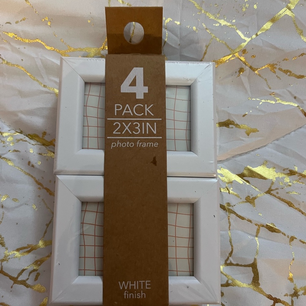 White Photo Frame Set - 4 Pack